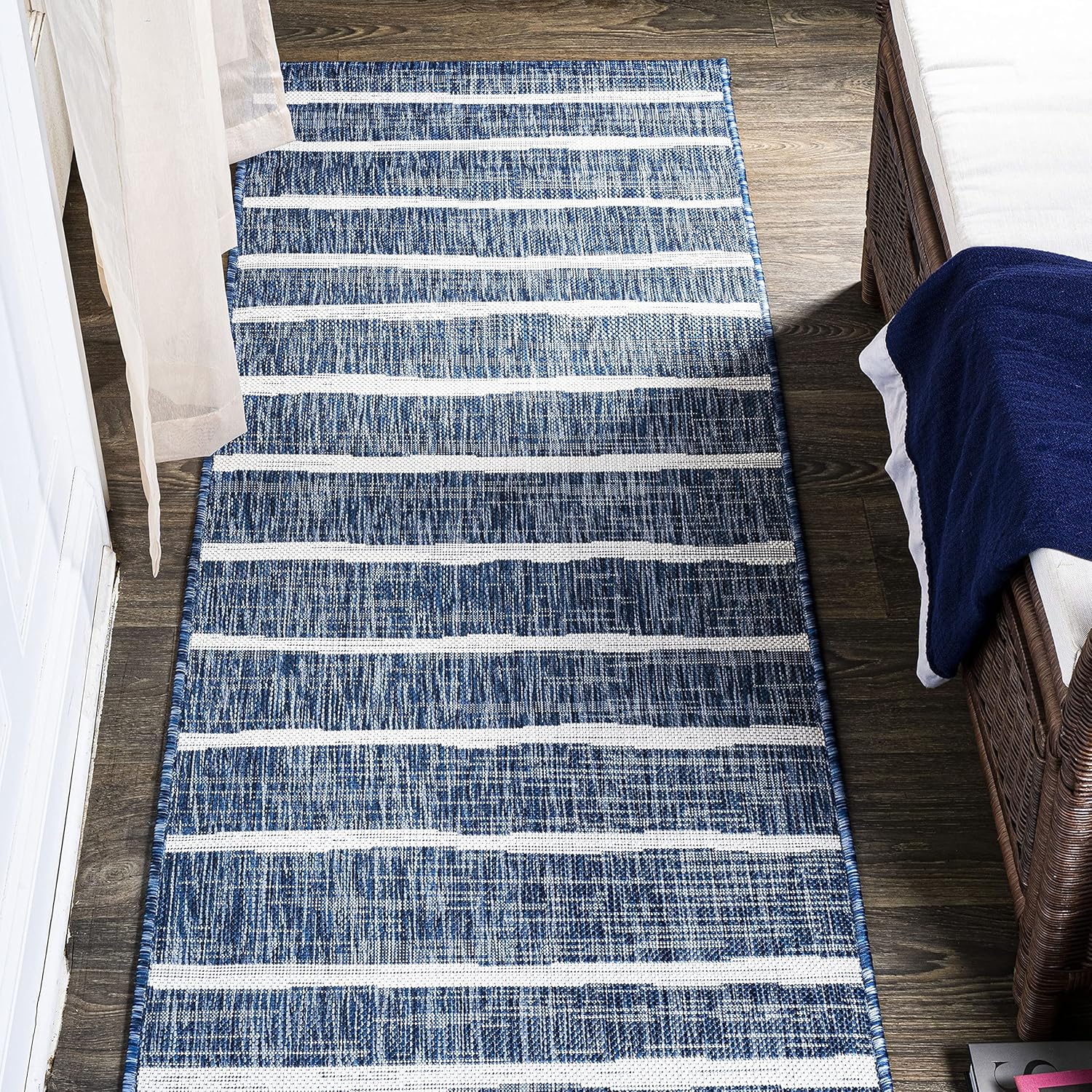JONATHAN Y Berber Stripe Indoor/Outdoor Area Rug 5x8 – Blue & Ivory