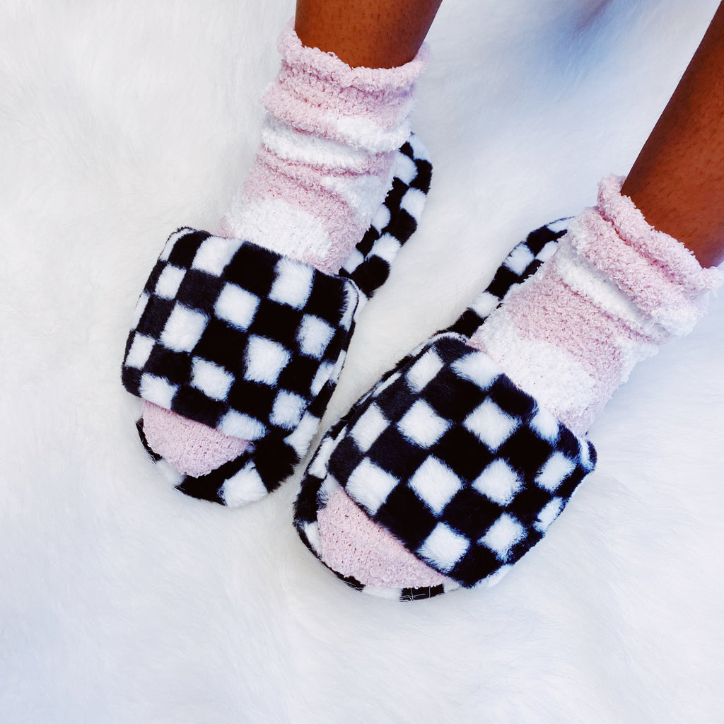 Luxe Lounge Checker Cozy Slippers | Open Toe Non-Slip Women's Slippers