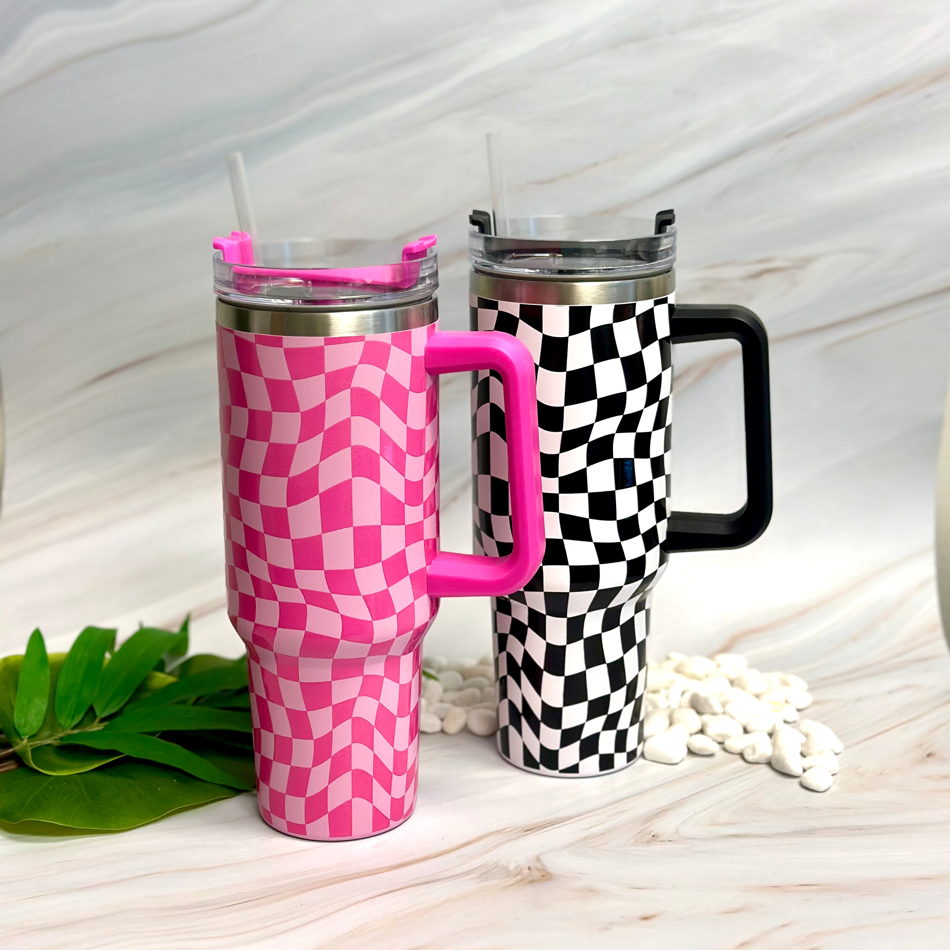 Stylish Checker 40oz Water Cup with Handle & Straw | Pink & Black