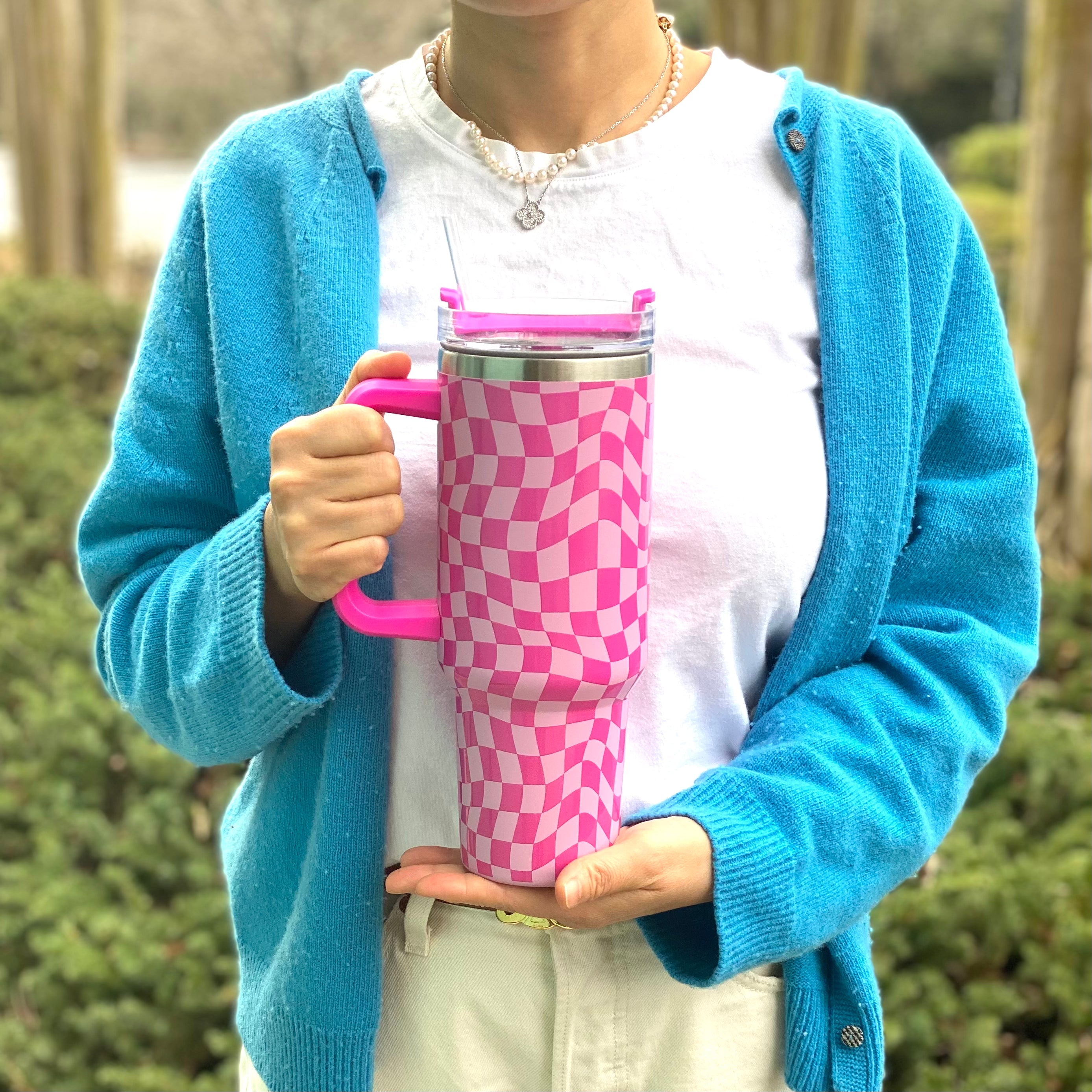Stylish Checker 40oz Water Cup with Handle & Straw | Pink & Black