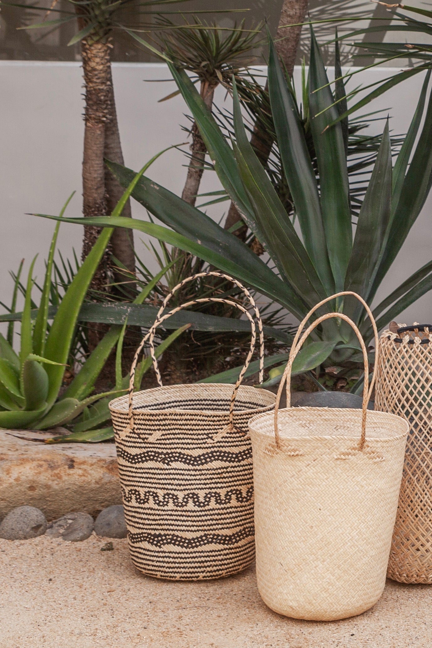 Praya Day Bag | Handwoven Borneo Rattan Circle Bag from Bali
